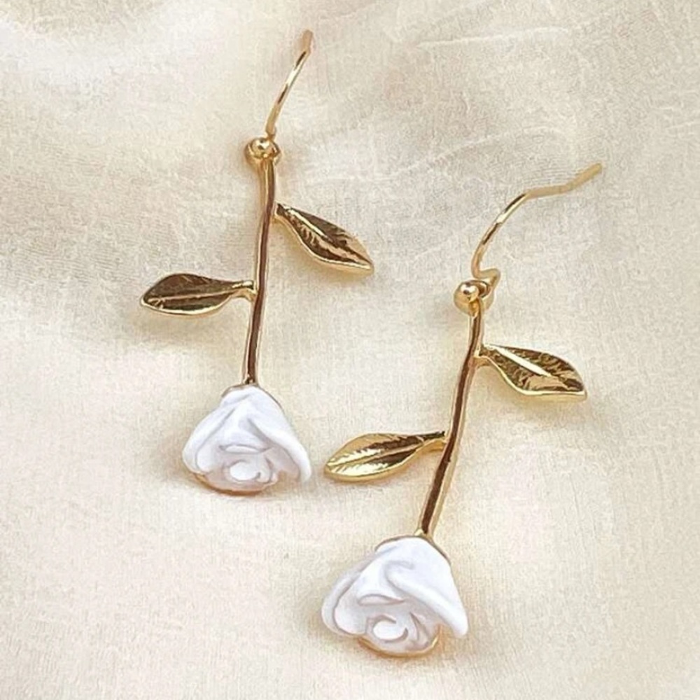 ROSE DROP EARRINGS
